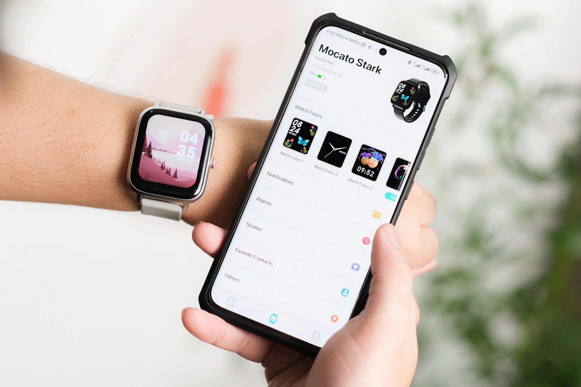 Trên tay đồng hồ thông minh Mocato Stark, thiết kế giống Apple Watch, giá 690K